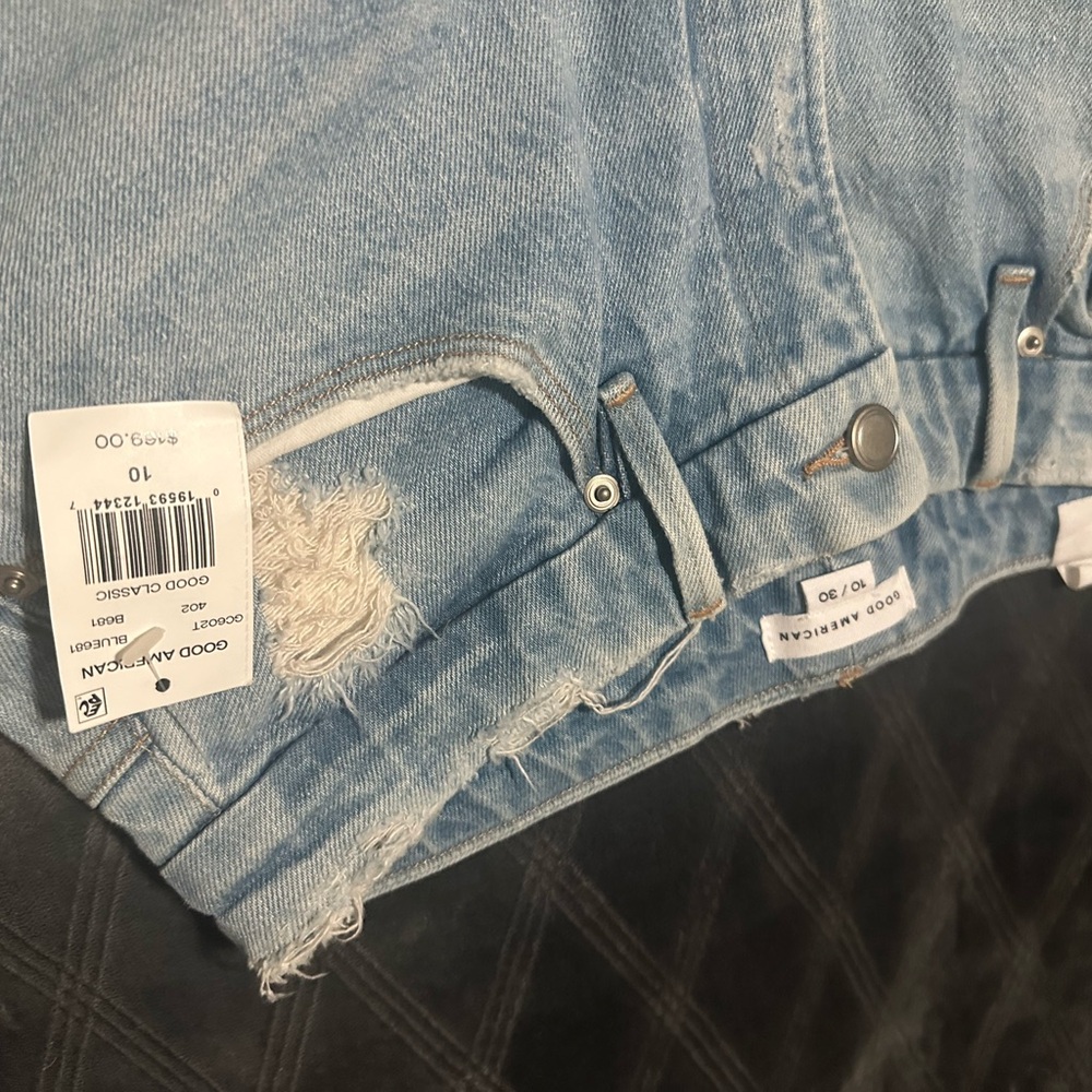 Good American Distressed Denim jeans - Picture 3 of 4